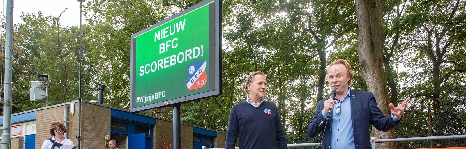 BFC onthult nieuw scorebord - Bussumse Football Club