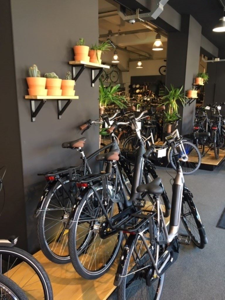 Sponsor van de Maand: Arno van Kessel - De fietsspecialist - - vv Baardwijk