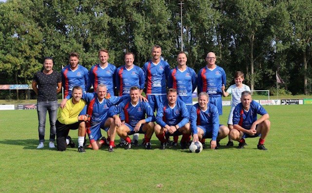 CION start met VE1 35+ elftal - Groot geworden door klein te blijven!