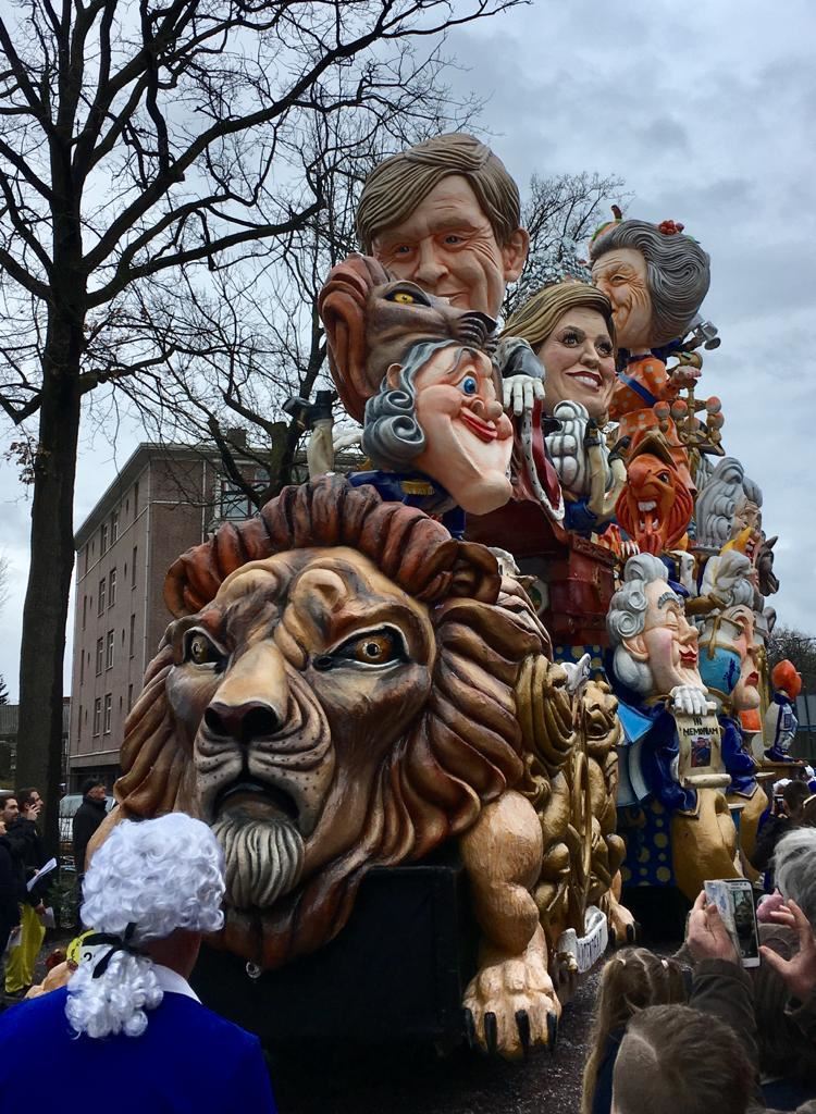Prachtige optocht Faantelaand - CV De Faant
