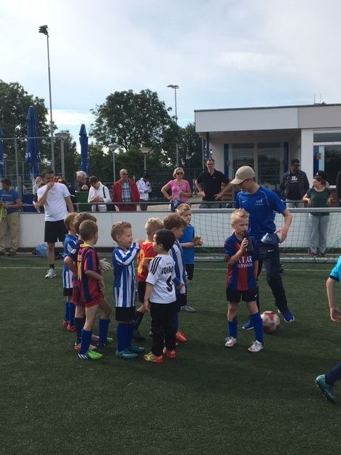 IJffies sluiten het seizoen af - IJFC