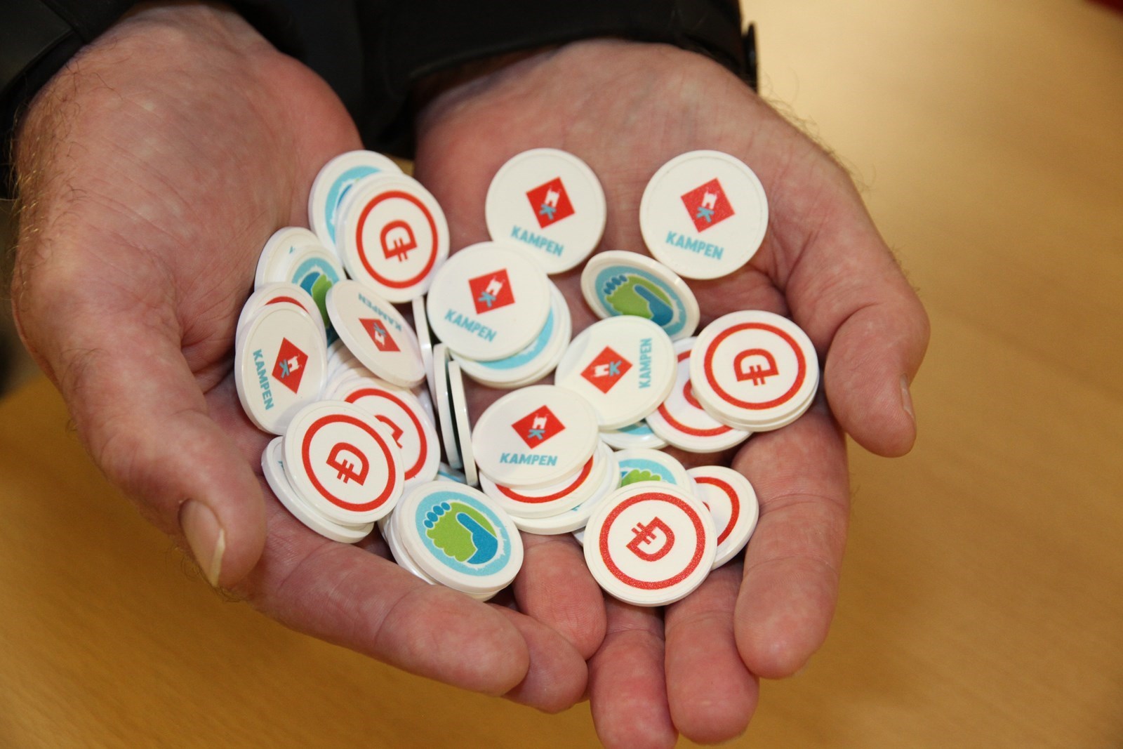 Doe een duit in het zakje van De Stichting Supporters van IJVV - IJVV