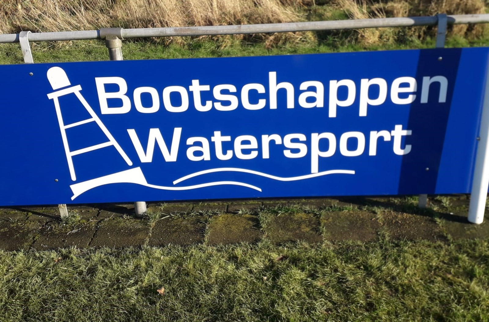 Nieuwe sponsor Bootschappen Watersport s.v. Meervogels '31