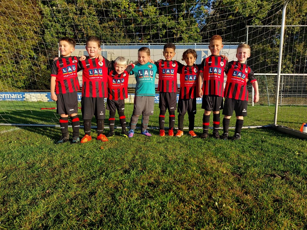 Teamfoto_BVV_JO8-1_2022_-_2023.jpg