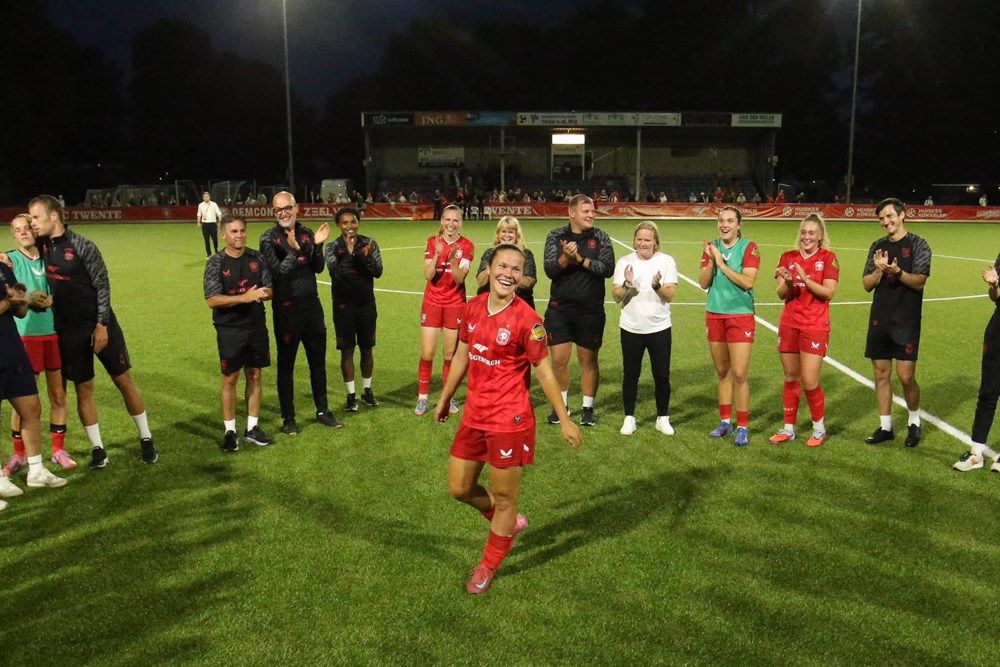 jette-wiefferink-maakt-debuut-bij-fc-twente-vrouwen-sdc-12