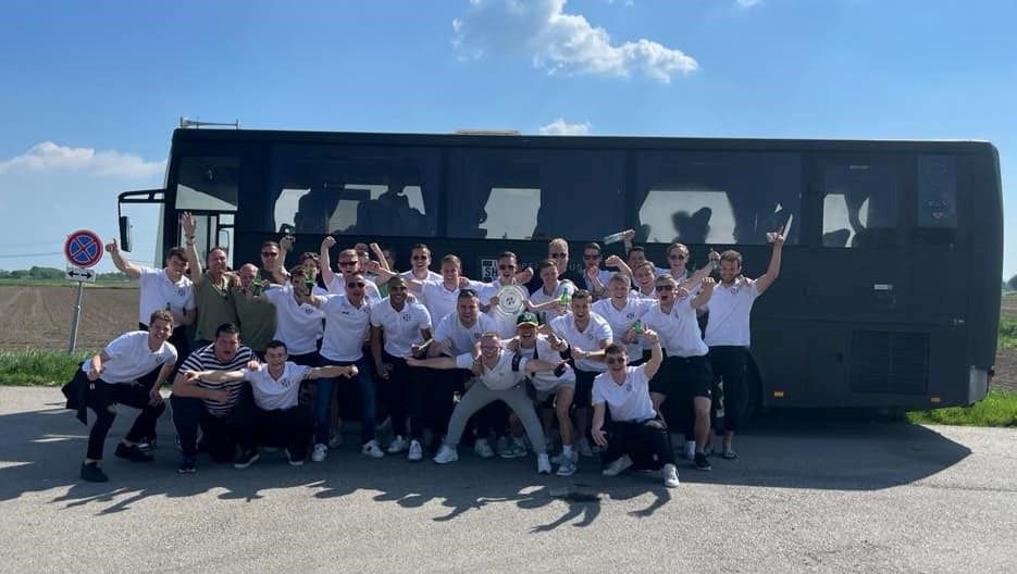 SHO 2 is KAMPIOEN! - Voetbalvereniging SHO (Steeds Hooger Oud-Beijerland)