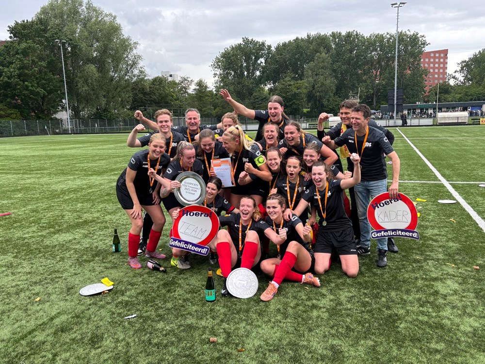 VDZ Vrouwen in bekertoernooi tegen PEC Zwolle - VDZ