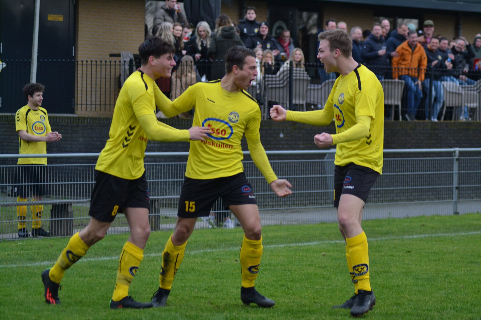 Woudenberg wint thuisduel met CDW en loopt verder uit v.v. Woudenberg